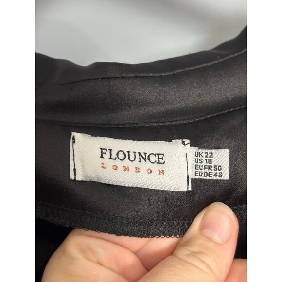 Flounce London Black Satin Blouse US 18 Elegant
Button Down - Picture 3 of 5